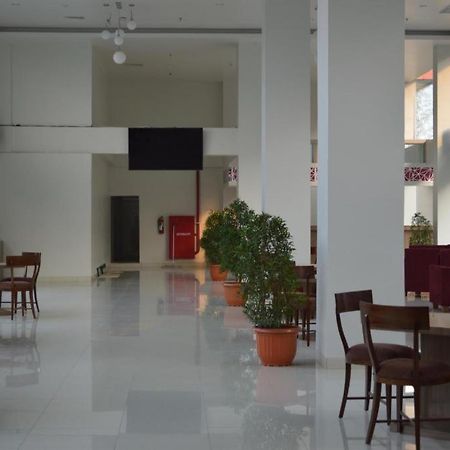 Win Grand Hotel Bekasi Exterior photo